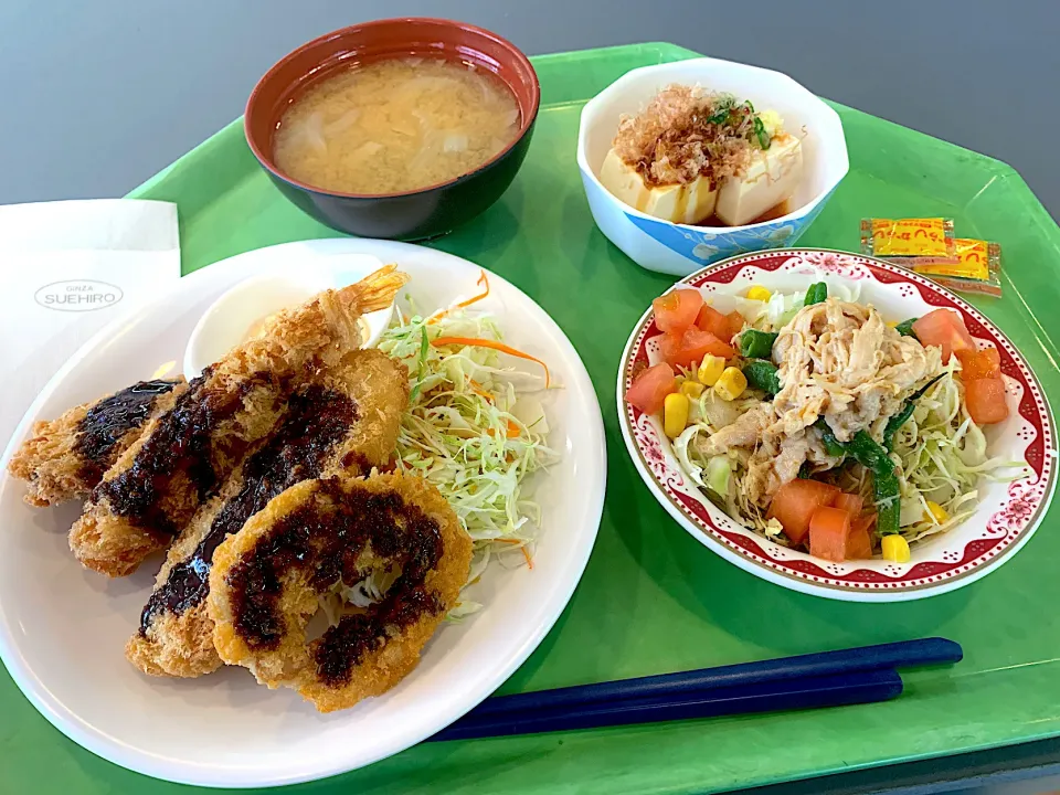 海の幸フライ、冷奴、チキンとインゲンの胡麻サラダ、味噌汁|Tadahiko Watanabeさん