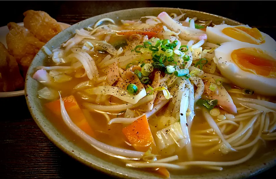 Snapdishの料理写真:チャンポン風ラーメン|mottomoさん