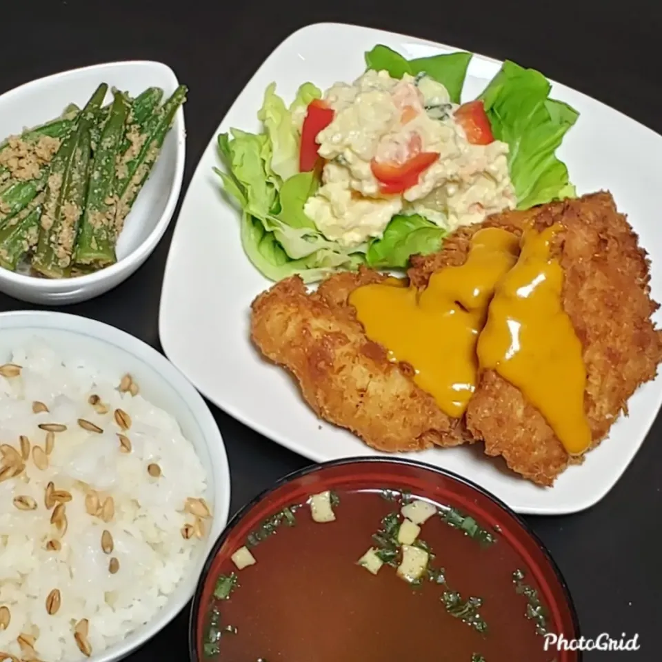 Snapdishの料理写真:チキンカツのマスタードソースがけ|Yukiさん