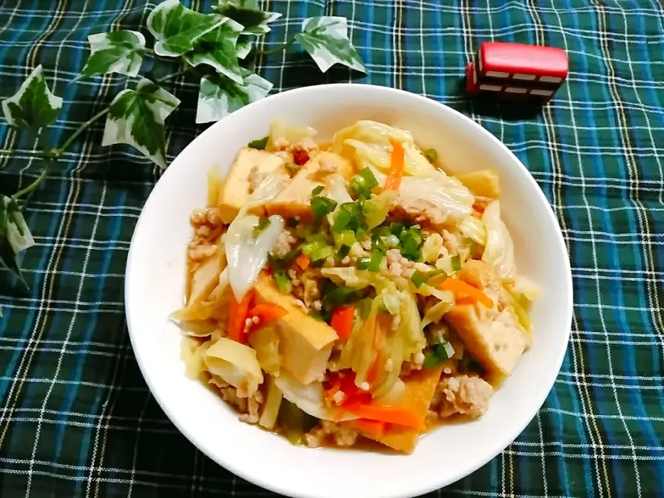 花ママさんの料理 鶏ひき肉の餡掛け♡厚揚げとキャベツ|花ママさん