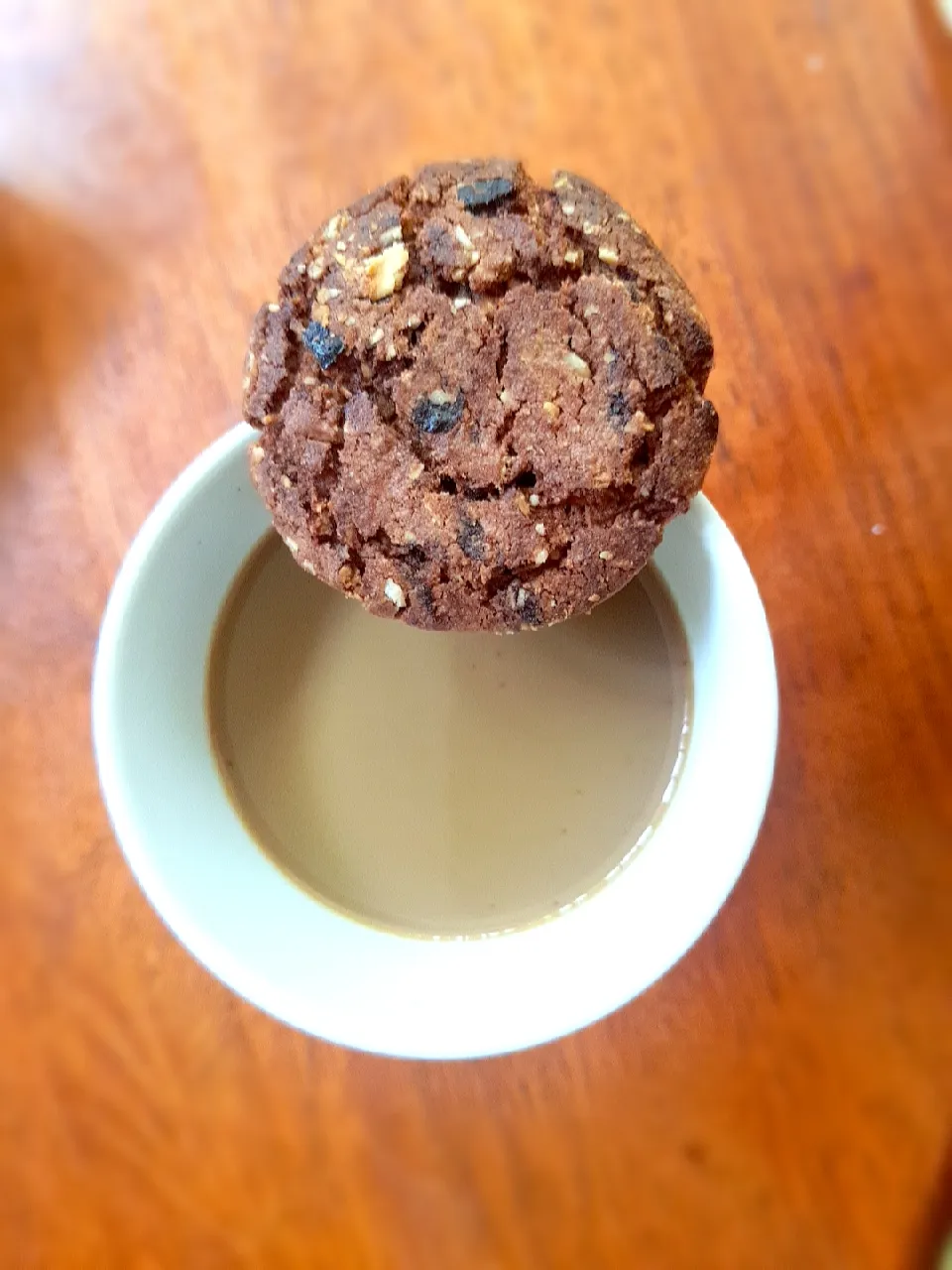 Coffee and cookie|Gordon James Campbellさん