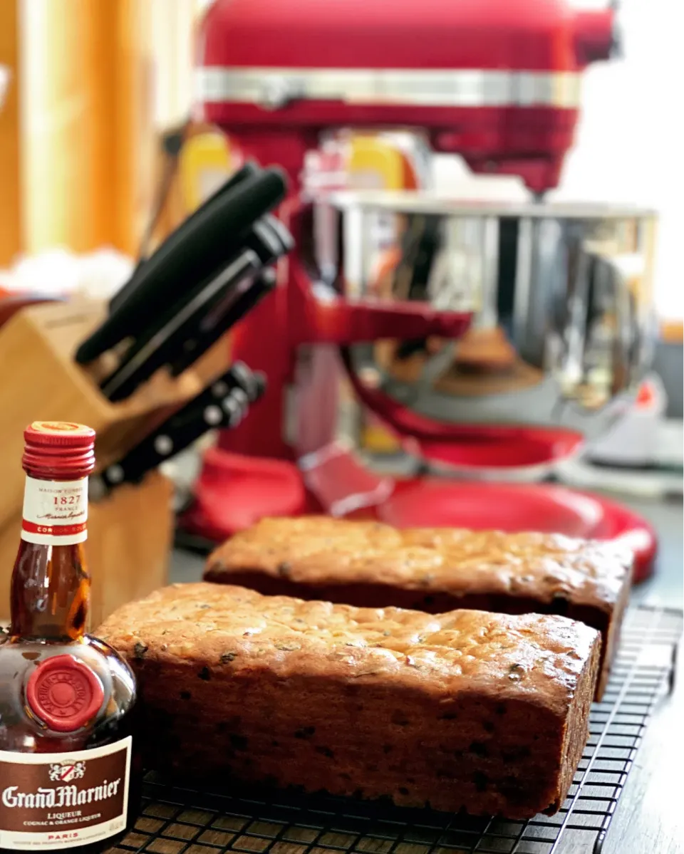 #Fruitcake brushed with #GrandMarinier will rest, tightly-wrapped, until the holidays.|Dean M Rogersさん