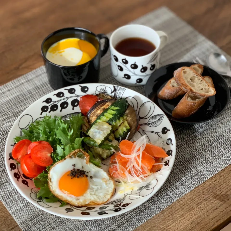 今日の朝ごはん|ぺんぎんさん