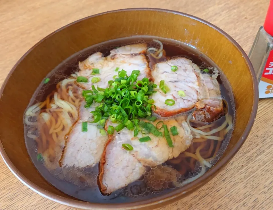 家ランチ 醤油ラーメン🍜|しほさん