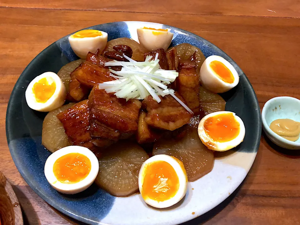 Snapdishの料理写真:豚の角煮|yyyutaさん