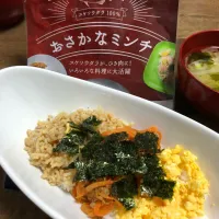 Snapdishの料理写真:おさかなミンチでそぼろ丼|moemamanさん