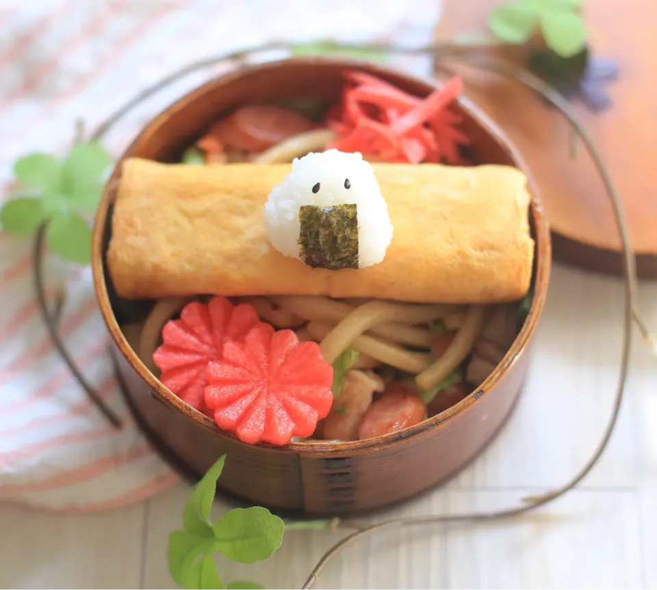 焼きうどーーんに玉子焼きドーーーン！こにぎりドーーン弁当|ゆいか＊さくママさん