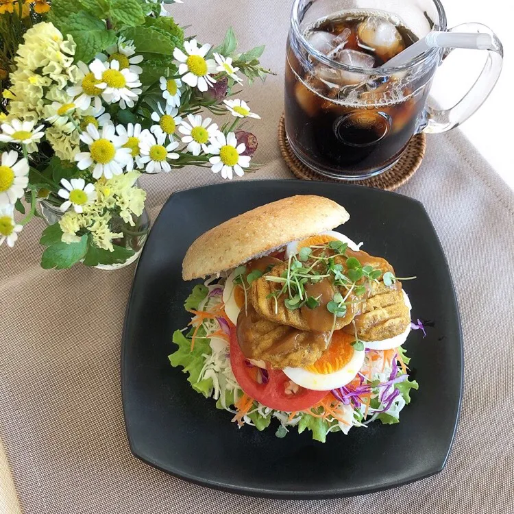 Snapdishの料理写真:11/18❤︎カレーナゲット&半熟たまごベーグルサンド❤|Makinsさん