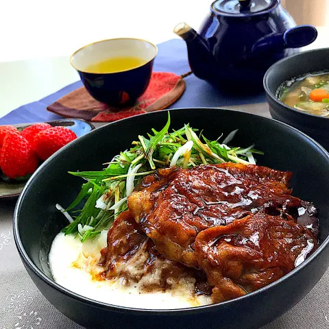 「だし香るとろける味噌シリーズ」を使ってみたSnapdishの料理・レシピ写真:🐖オリーブ豚丼でおうちランチ🥢