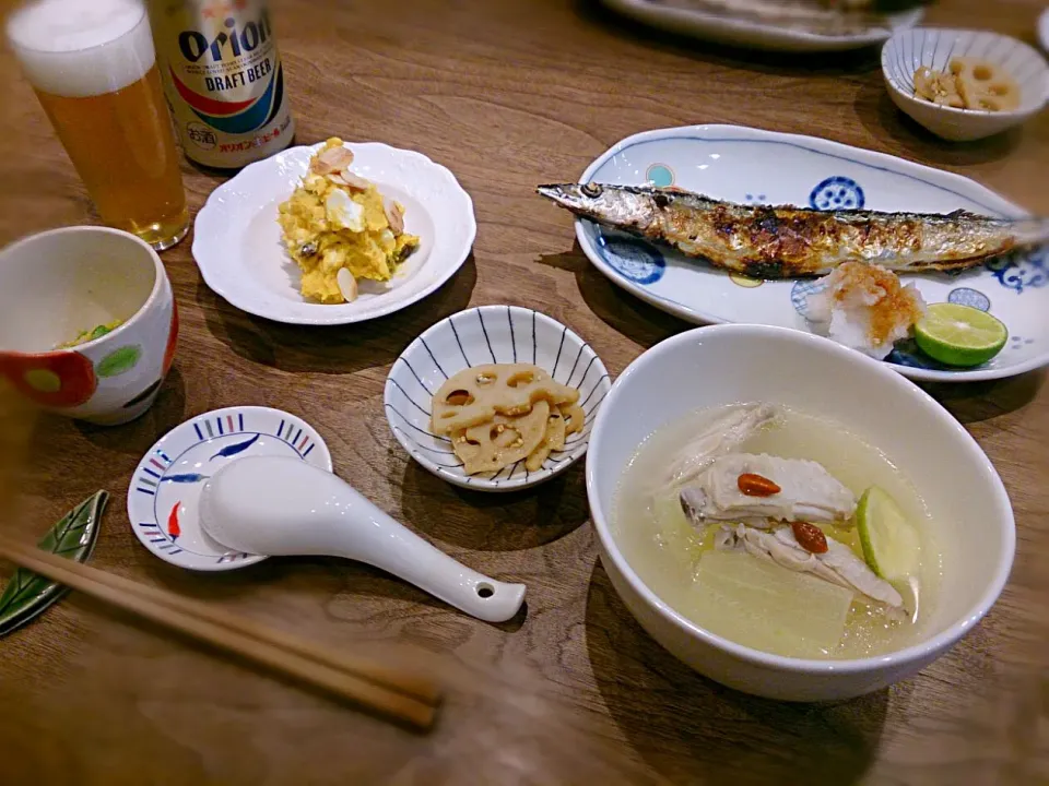 夕顔と鶏のスープ煮のある食卓|古尾谷りかこさん