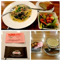 Snapdishの料理写真:ECO 本日の日替りパスタランチセット(豚そぼろとほうれん草クリームソースパスタ)|よっこぶぅ〰️！さん