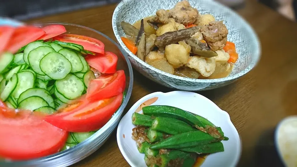 鶏手羽元と根菜の煮物|今日子さん