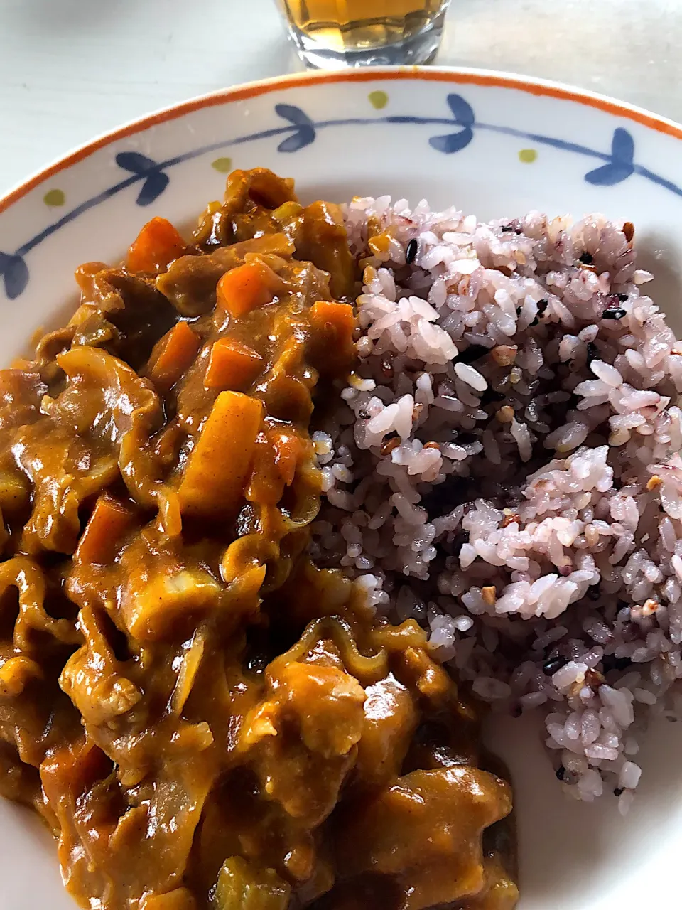 トマトとセロリと豚肉のカレー|アリシアさん