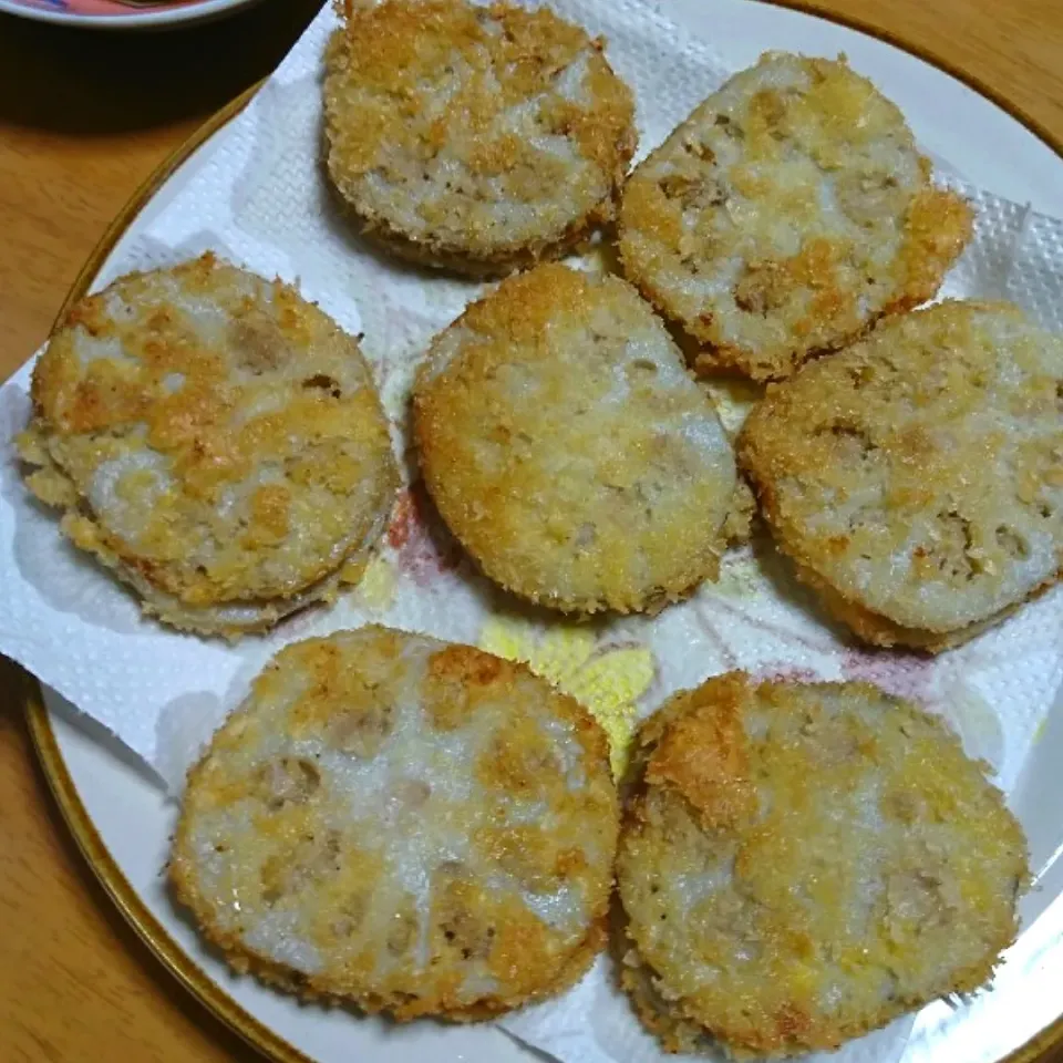 レンコンの挟み焼き揚げ🤗|しまだ ちえこさん