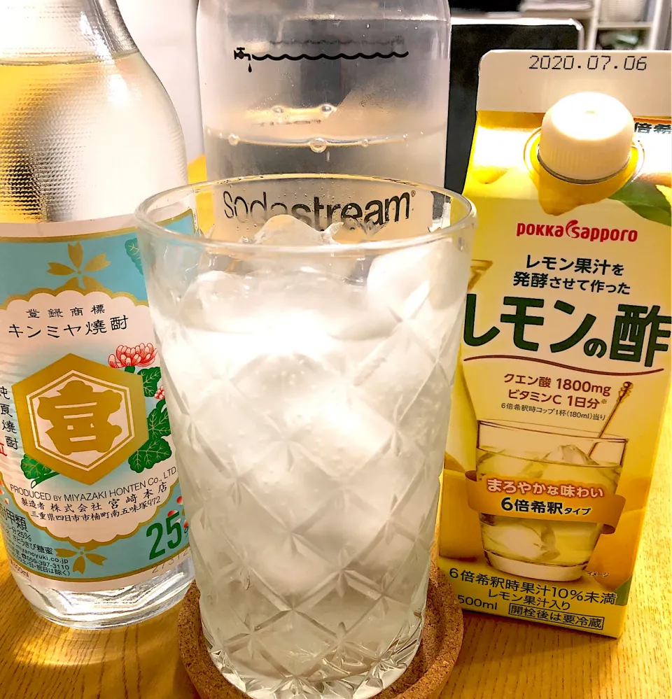 ポッカサッポロ様、Snapdish様ありがとうございます！早速焼酎と割ってみました。レモンの酢キンミヤハイボール|マツさん