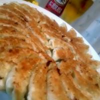 餃子と麦酒😍🍻🎶💕
ゆずを沢山いただいたので、好きなだけすりおろしてタレにいれて💓
最高～💕💕💕💕💕