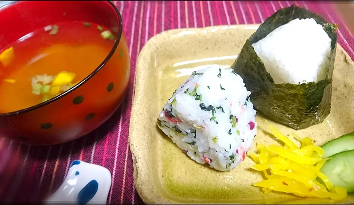 五色むすび🍙
海苔むすび🍙|びせんさん