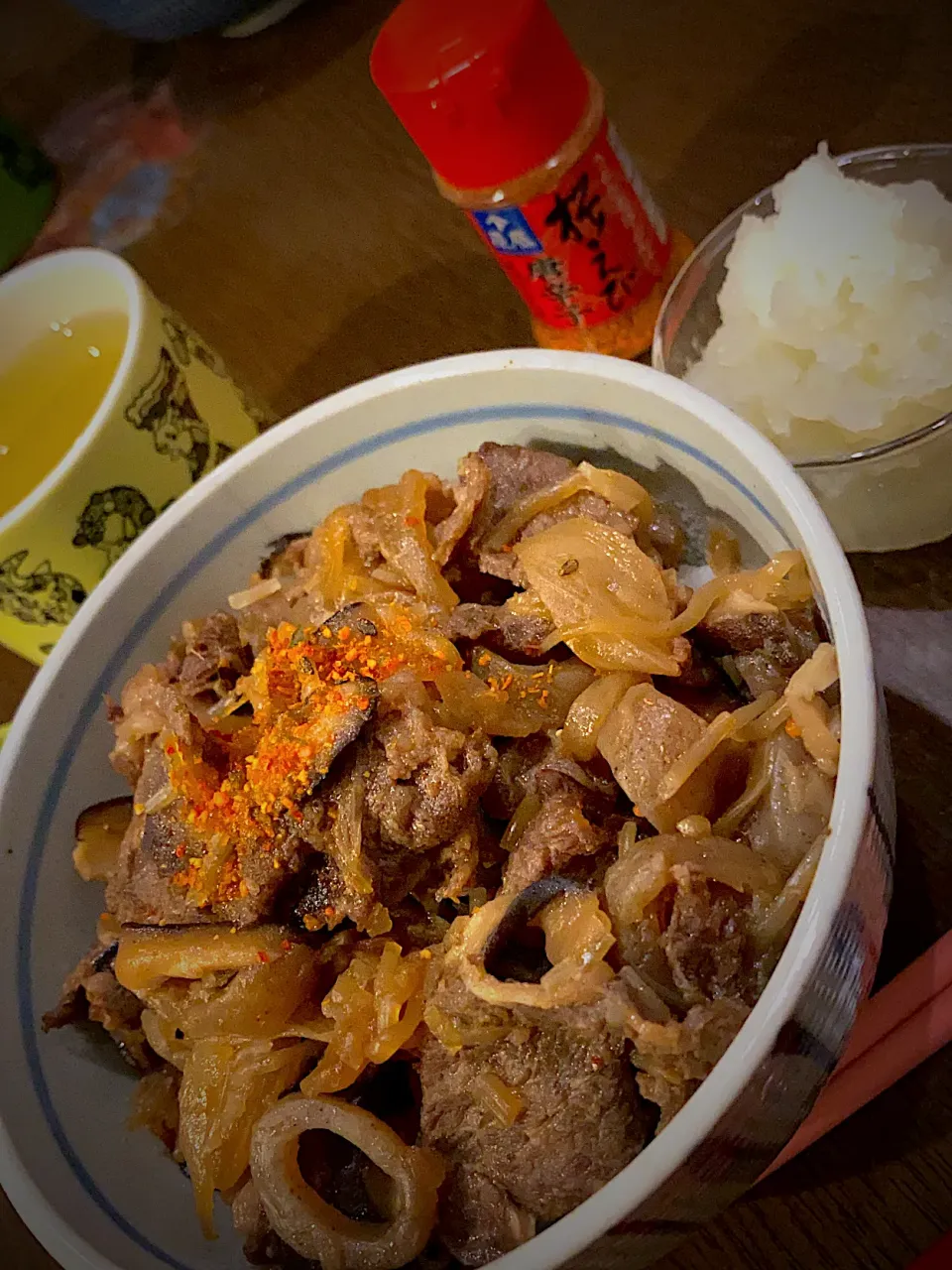 Snapdishの料理写真:牛丼　大根おろし|ch＊K*∀o(^^*)♪さん