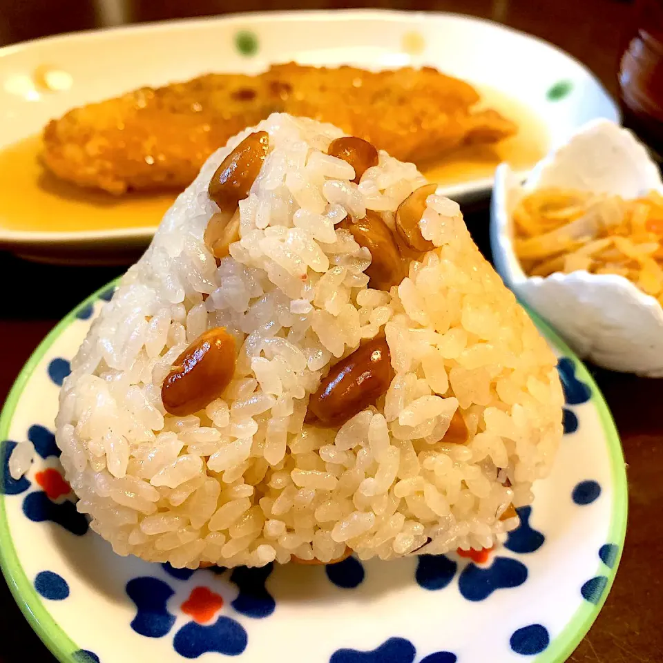 おにぎりアクション最終日❣️ピーナッツご飯おにぎりで🥜|みっこちゃんさん