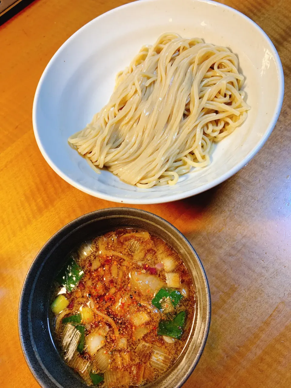 ピリ辛豚つけ蕎麦|中華蕎麦 銀時さん