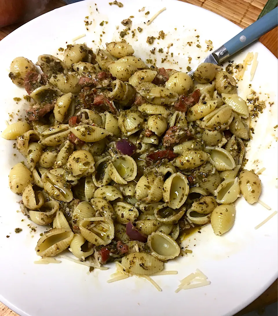 Snapdishの料理写真:Pesto, Olive Oil, and Tomato, With Macaroni Shells Hill Shire Farms Beef Sausage, and Parmesan Cheeses|Michaels Culinary Adventuresさん