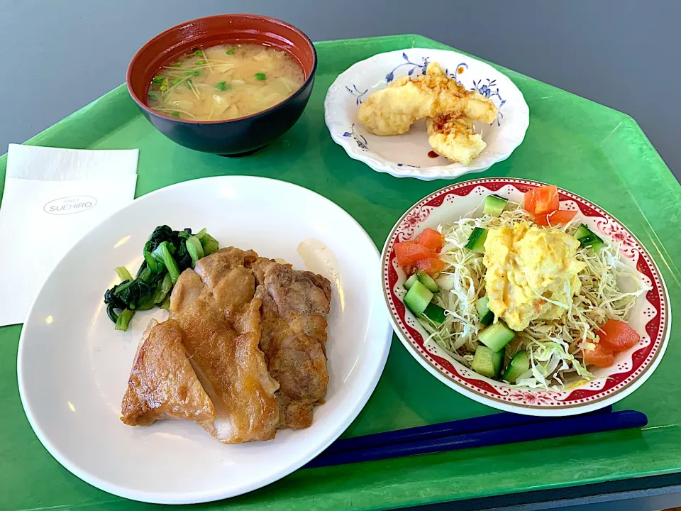 若鶏の照焼、鶏天、カレーポテトサラダ、味噌汁|Tadahiko Watanabeさん