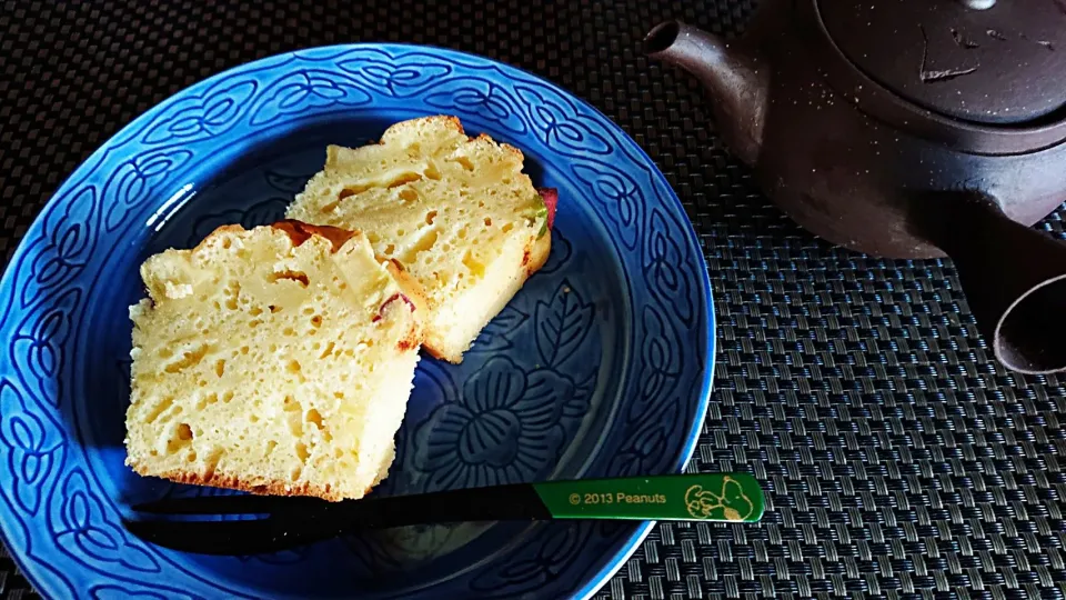 マダム とんちんさんのマダム とんちんさんの料理  さつま芋と胡麻のパウンドケーキ🍠 &🍃抹茶と黒豆のパウンドケーキ  めちゃうま❣️  #さつま芋と胡麻のパウンドケーキ#抹茶と黒豆のパウンドケーキ#和風ケーキ|ちかっちさん