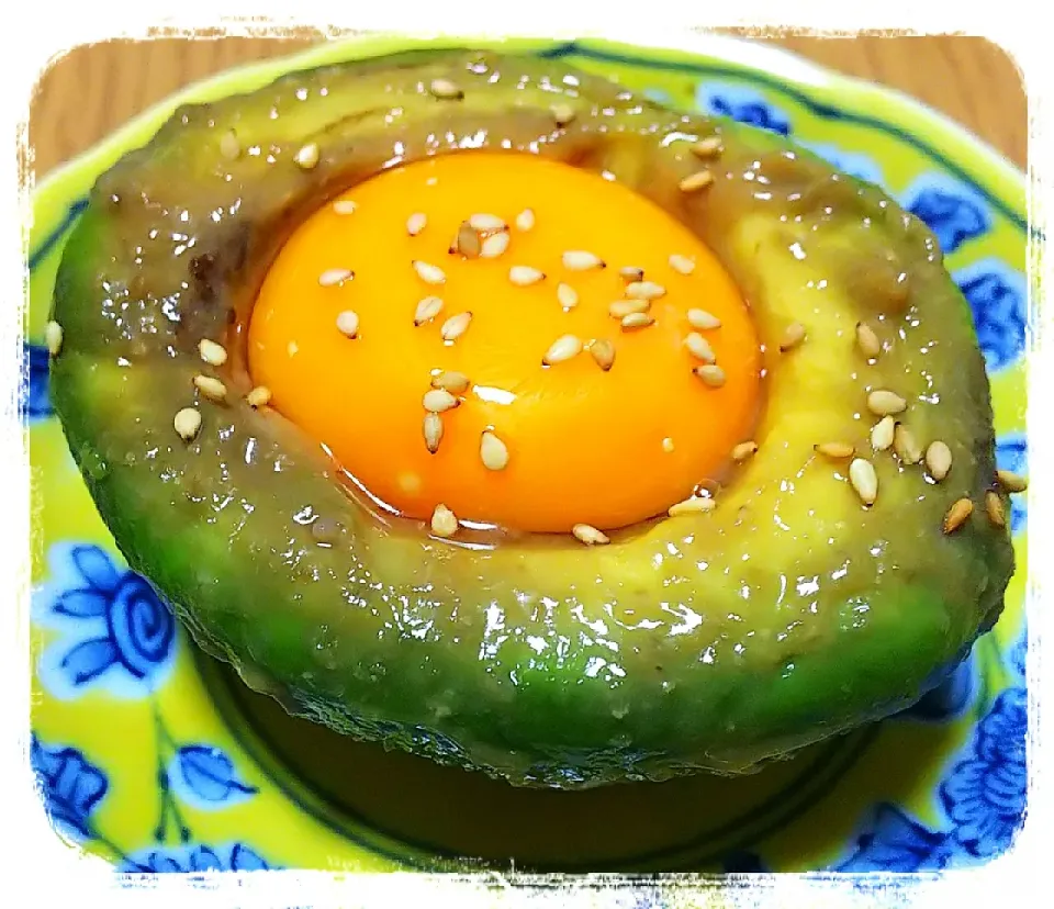 Snapdishの料理写真:🥑アボカドの酒粕万能だれ漬け🥑|ひとみんΨ(*´∀｀)Ψさん