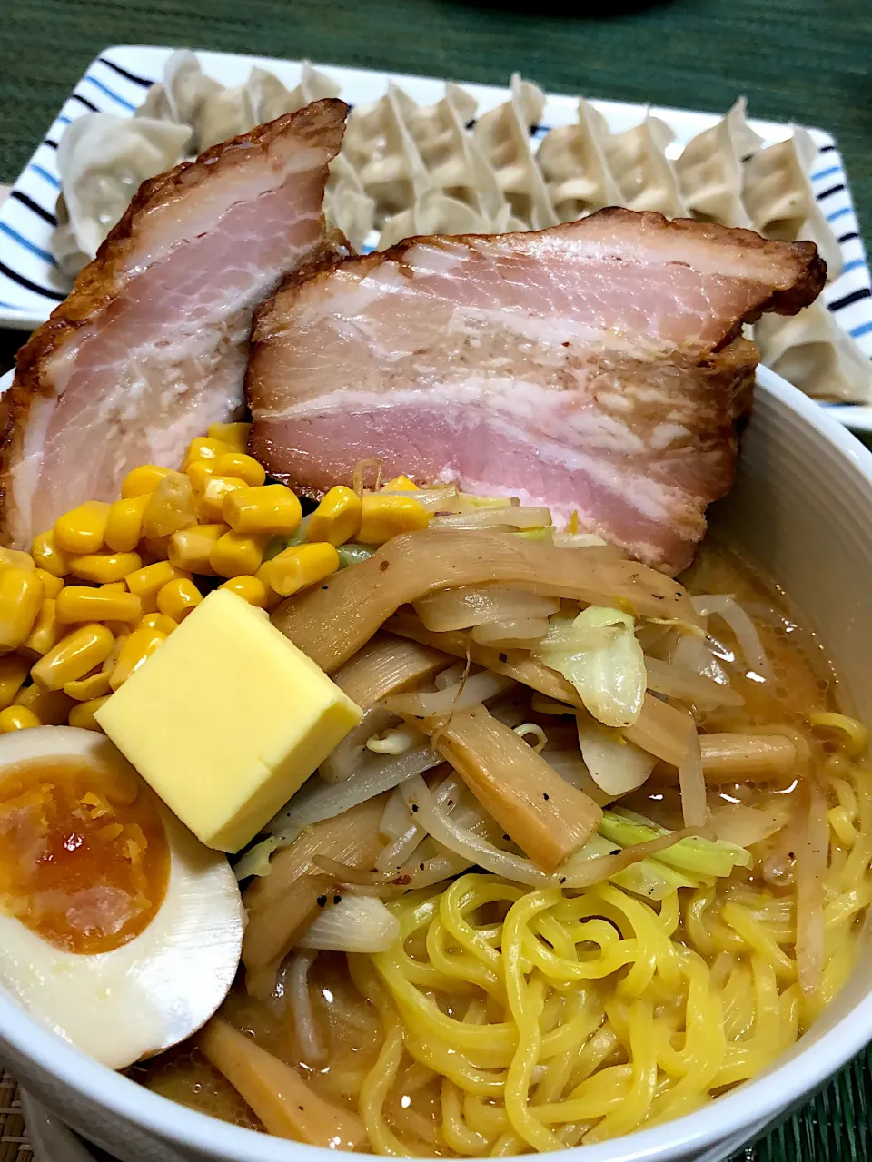 家で味噌バターコーンラーメン!!|Mapleさん