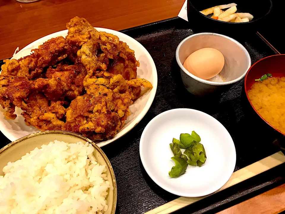 唐揚げ定食 #幸の鳥  #コスパ高  #満腹ランチ|にゃるさん