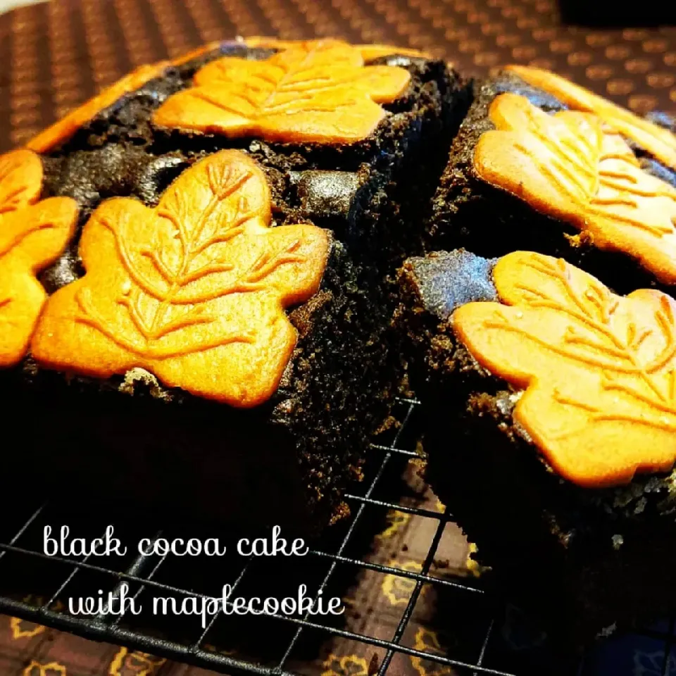 blackcocoa cake with maplecookie|ne-neさん