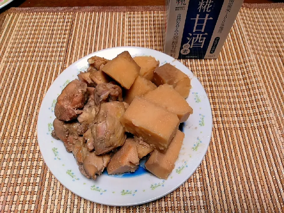 里芋(親芋)と鶏肉の麹甘酒煮|秀美«シュウビ»さん