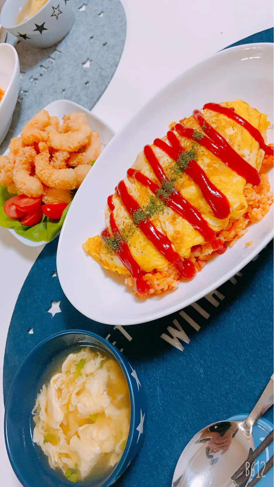 今日の晩御飯😍オムライスとエビフライ🍤|ゆきさん