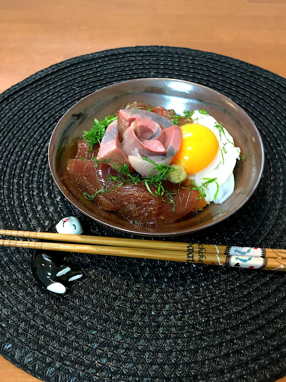 ブリとマグロとイカ丼|アパッチさん