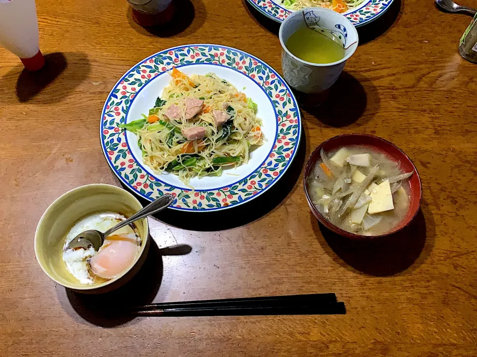 Snapdishの料理写真:ビーフン、🐖汁🙌🙌|大塚麻美さん