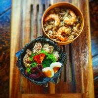 おじ弁。。。エビ🦐炒飯とザンギ🐔