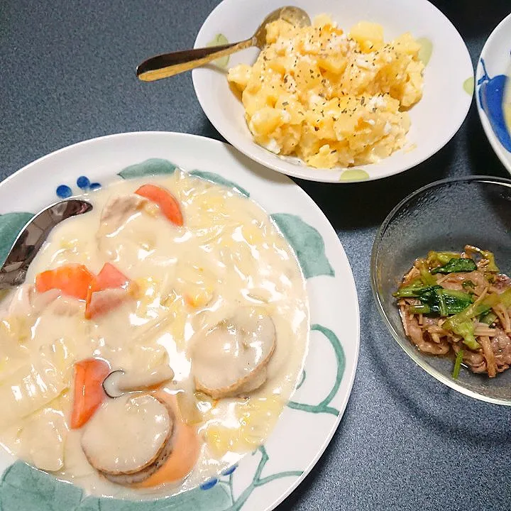 帆立と白菜のクリームシチューのお夕飯|jun(・x・)さん