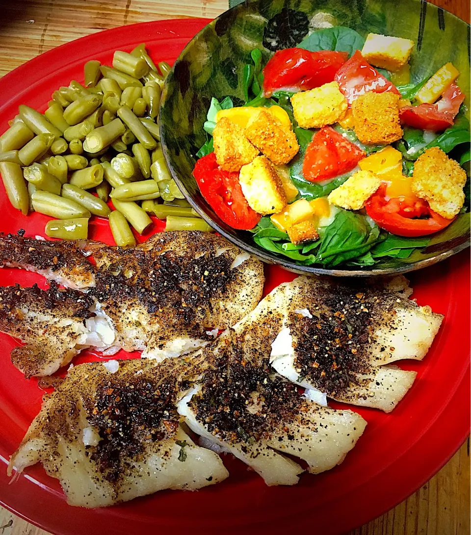 Lemon Pepper Crusted Baked Tilapia with Spinach Salad and French Cut Green Beans|Michaels Culinary Adventuresさん