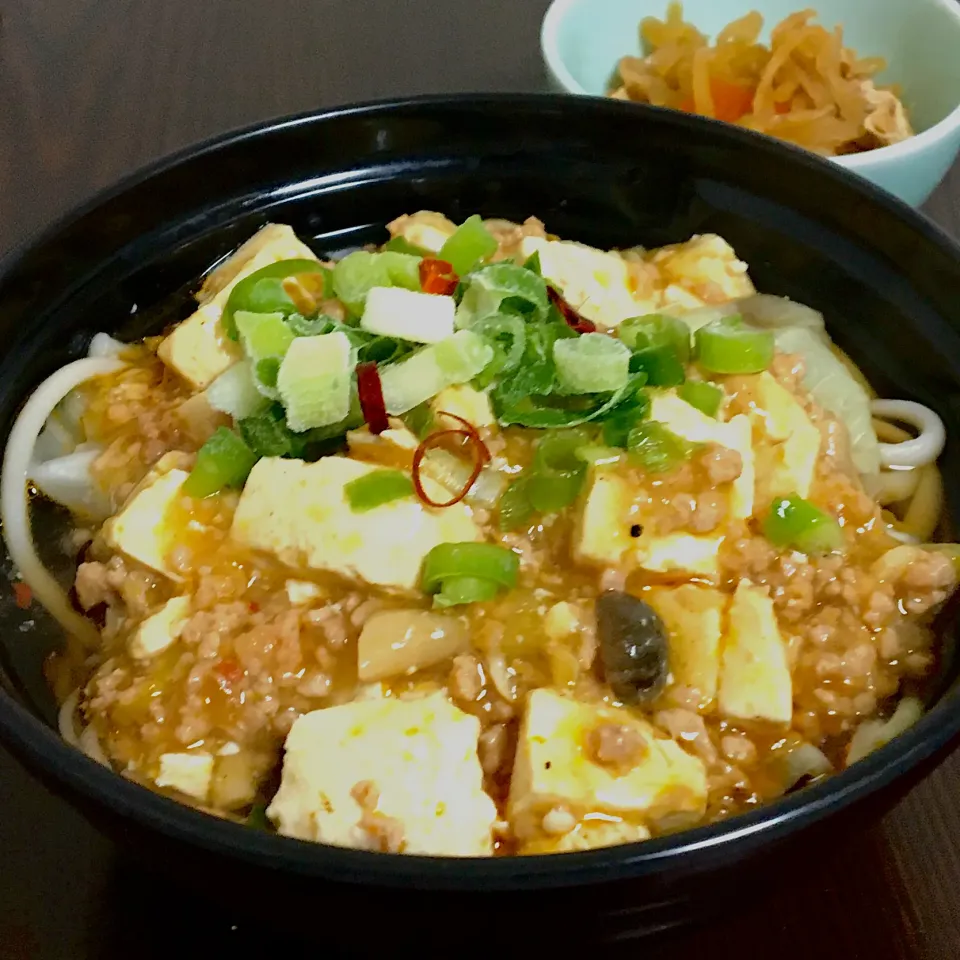 Snapdishの料理写真:朝ごはん☀️☀️🔆断酒226日目                    麻婆豆腐うどん|ぽんたさん