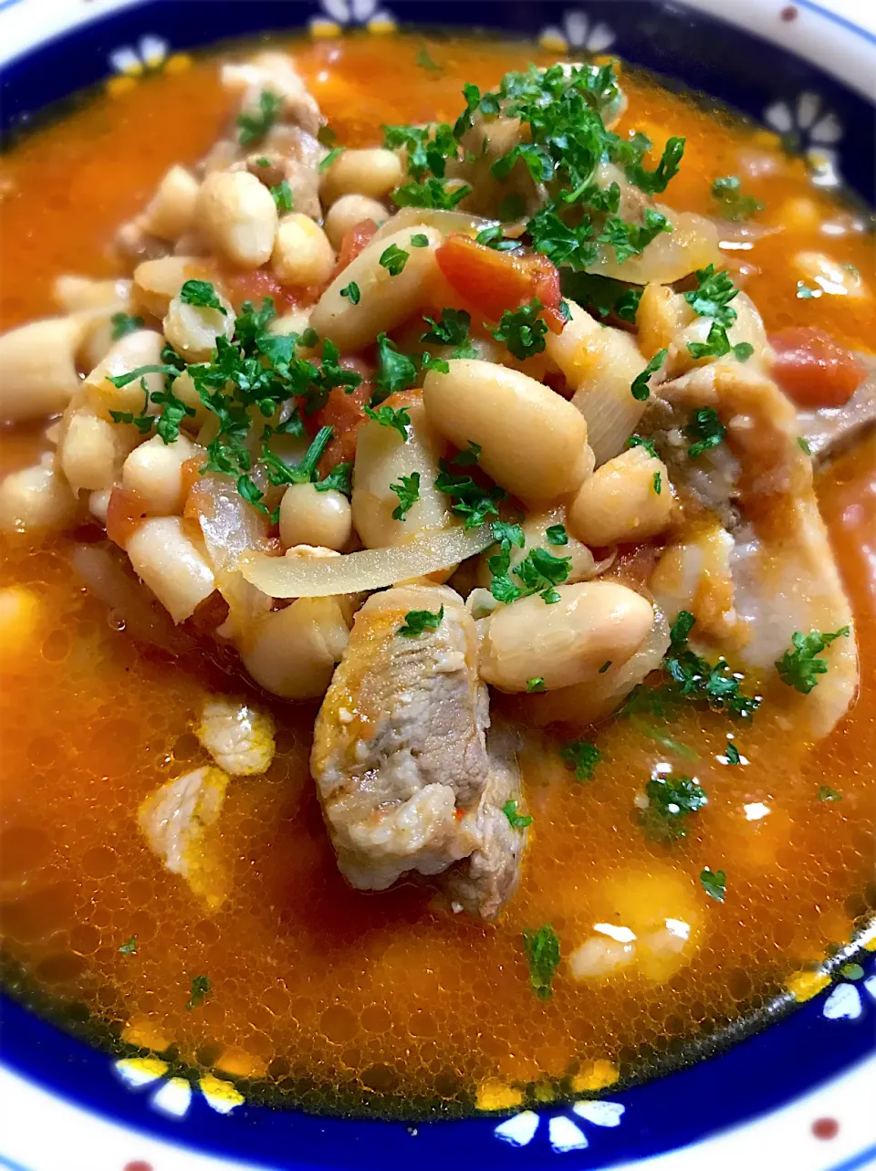 豚肉と白インゲン豆のトマト煮込み🍅|しづか御膳さん