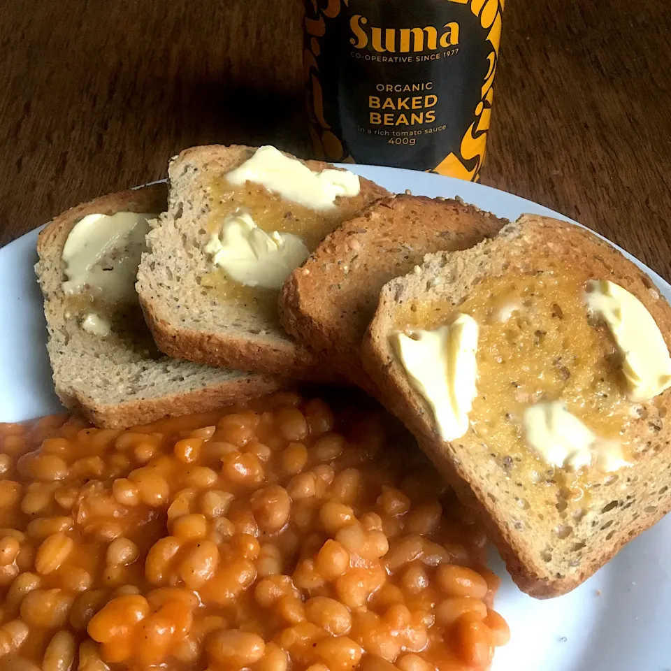 Baked beans & toast|Nick Hiderさん