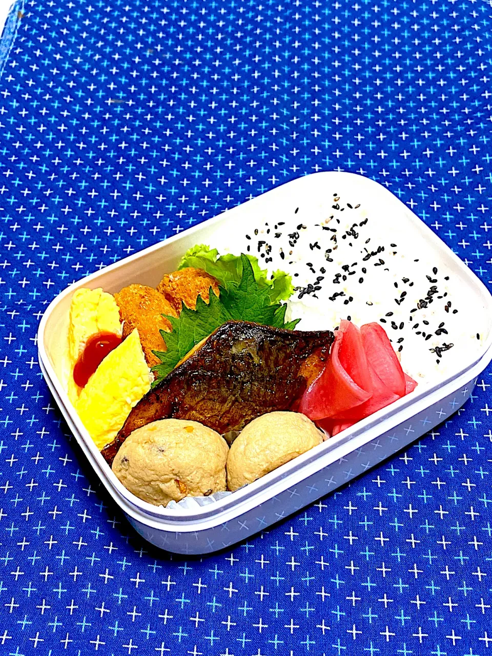 Snapdishの料理写真:息子のお弁当(りく､ご飯減らして～😅)|かあたんさん