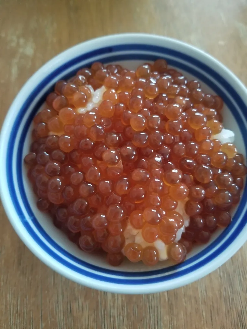 Snapdishの料理写真:#手作りいくらの醤油漬け丼|ゆみさん