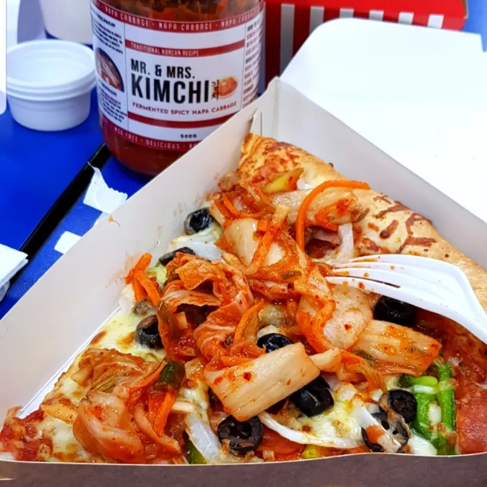 Pizza with Kimchi|Monaliza Cervantes Tarogさん