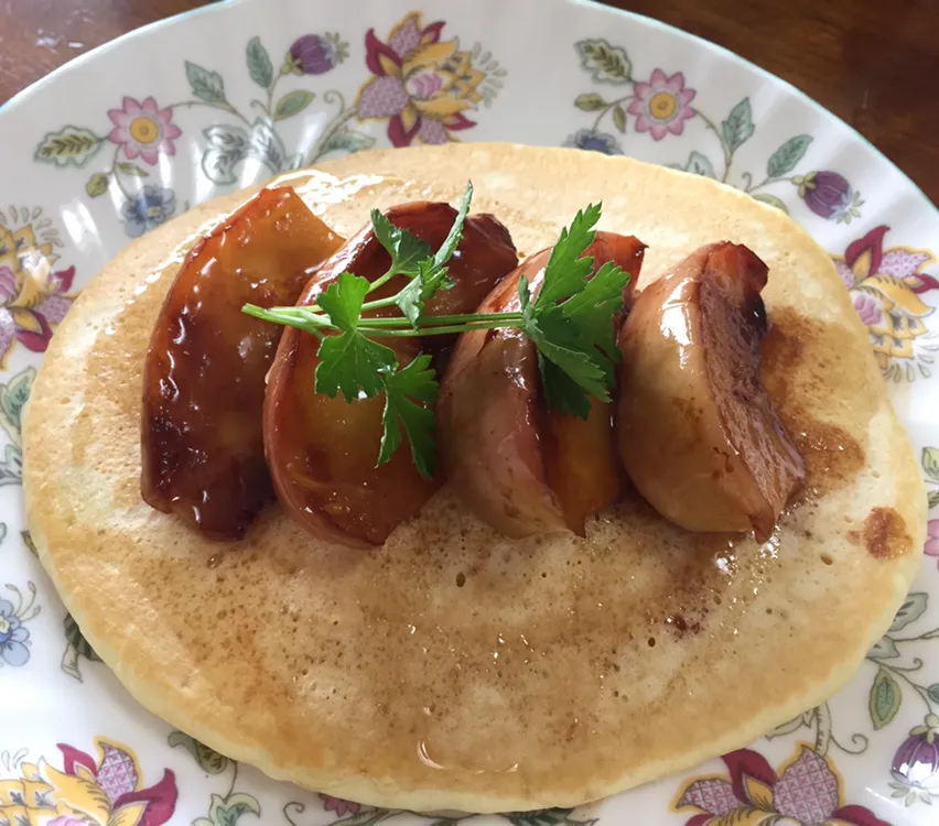 林檎のホットケーキ|さんだーさん