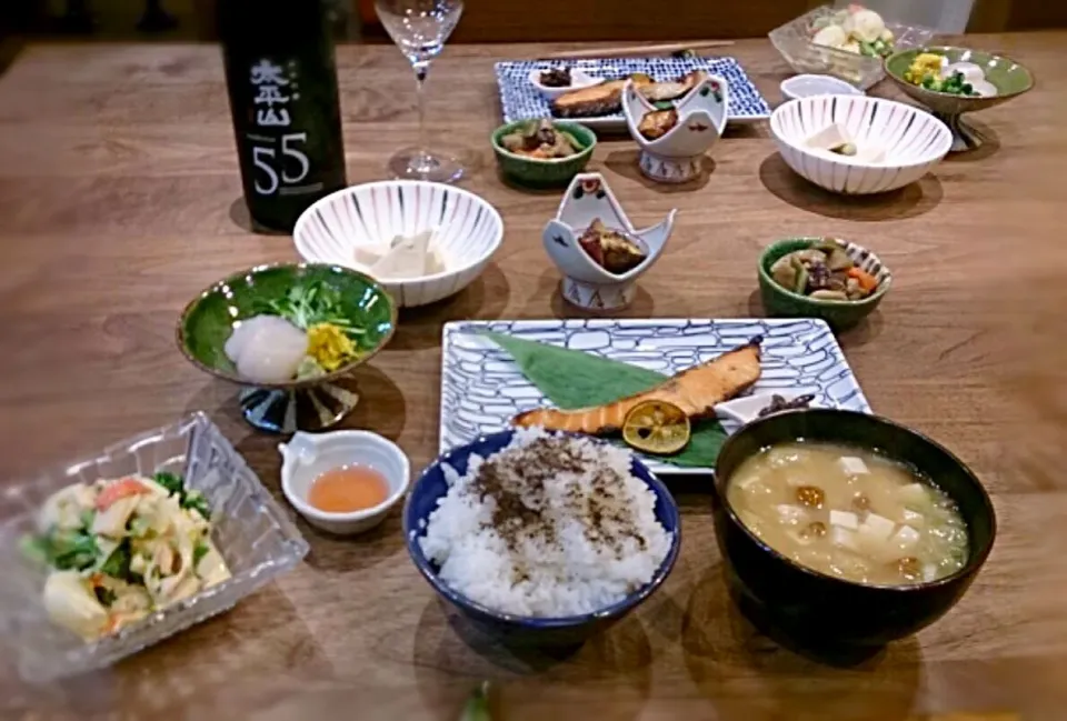 幽庵焼きとお刺身のある食卓|古尾谷りかこさん