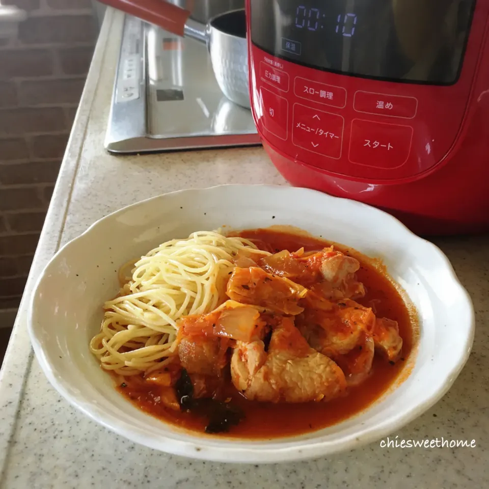 チキンのトマト煮込みパスタ|chieko ♪さん