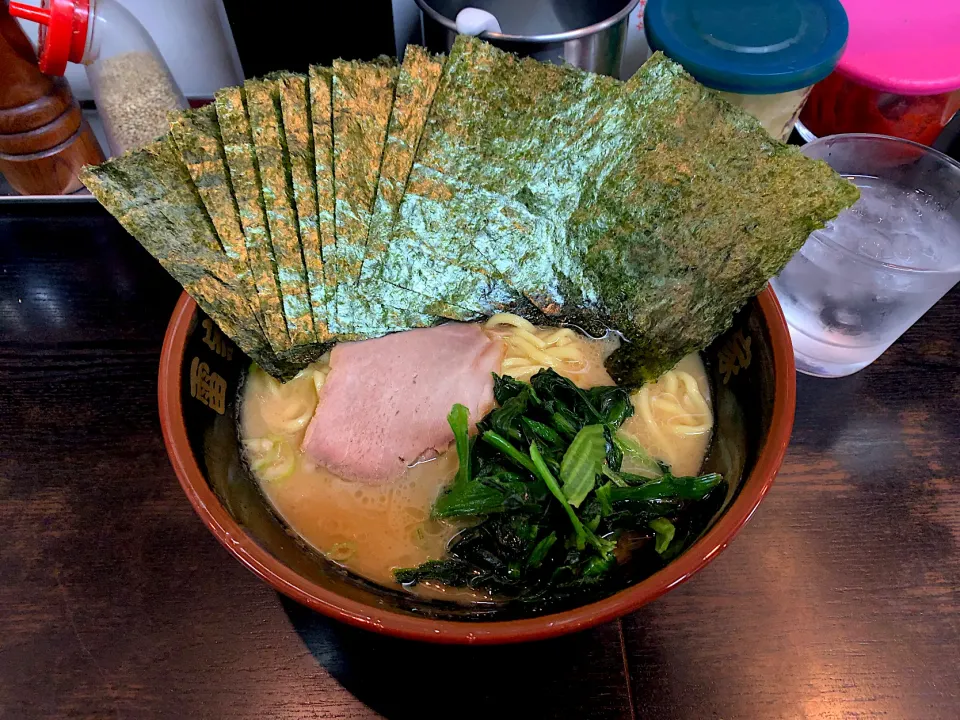 ラーメン海苔増し麺固め🍜|chan mitsuさん