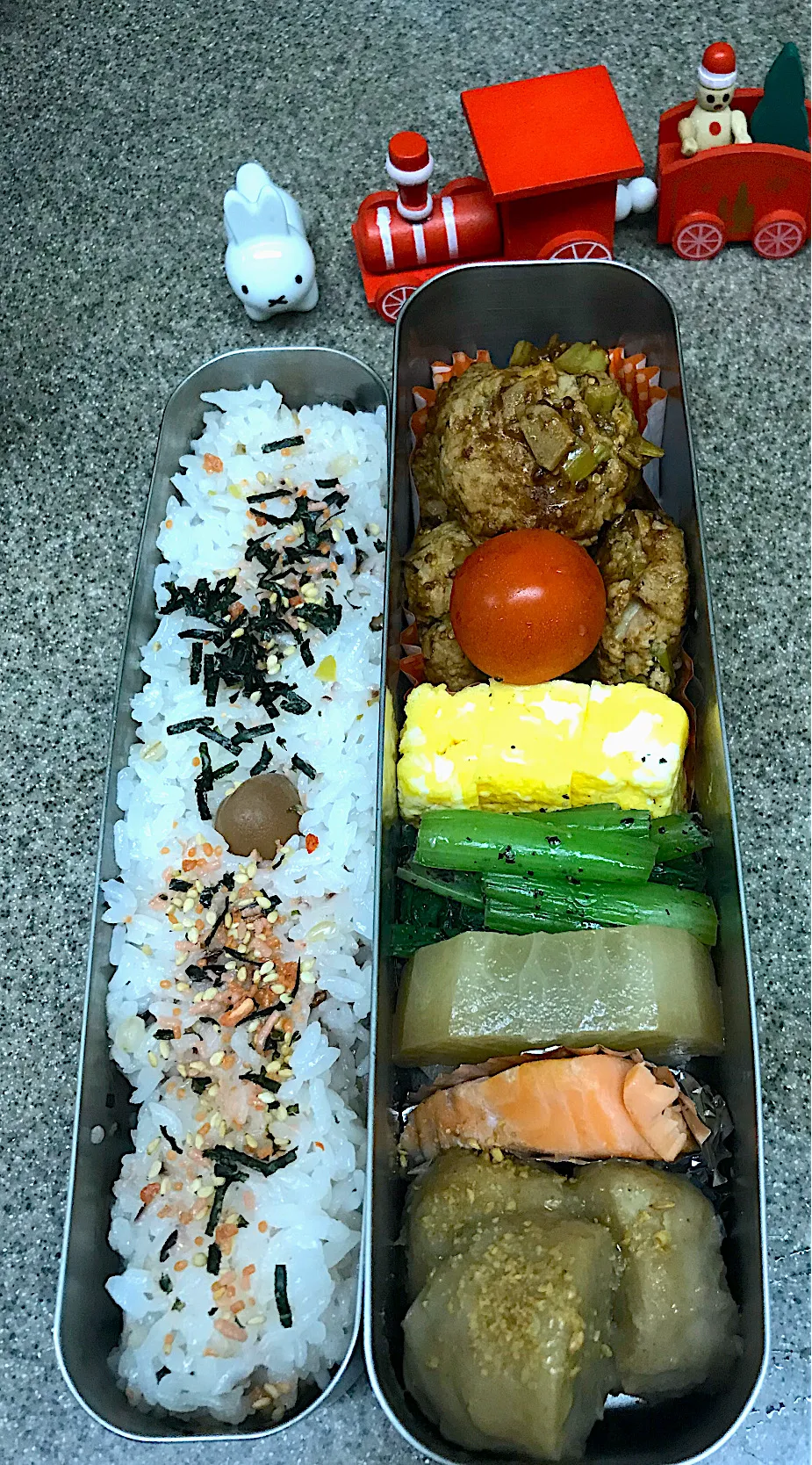 ランチ #ハンバーグ弁当  #お弁当記録  #お弁当  #サーモス|小松菜さん