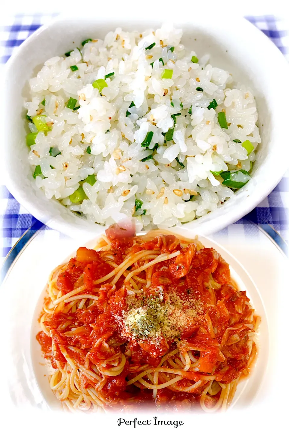 9421beruさんの料理 ねぎ塩焼きおにぎりとカニカマトマトソースぱすた🍝|❁︎na--na❁︎Nさん